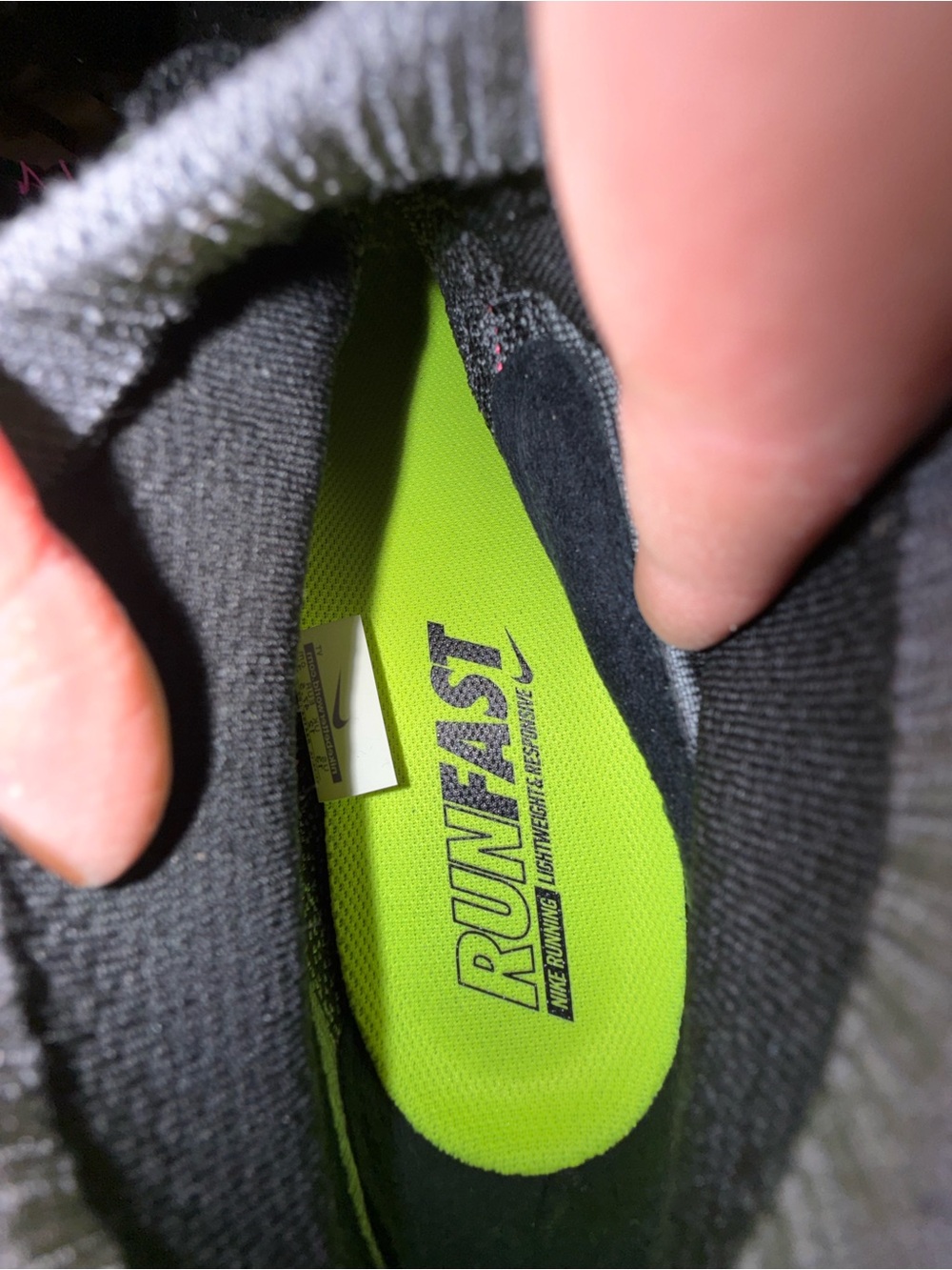Nike Flyknit Zoom Mid-Top Running Shoe - Picture 8 of 8